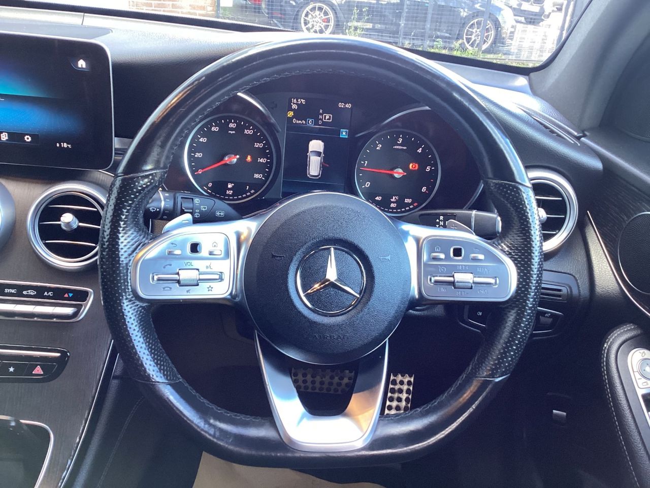 2021 MERCEDES GLC 2.0 GLC220d AMG Line SUV 5dr Diesel G-Tronic+ 4MATIC Euro 6 (s/s) (194 ps) - vehicle photo 11 for sale on PureCar
