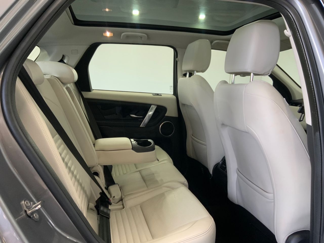 2020 LAND ROVER DISCOVERY SPORT 2.0 D165 MHEV S SUV 5dr Diesel Auto 4WD Euro 6 (s/s) (163 ps) - vehicle photo 19 for sale on PureCar