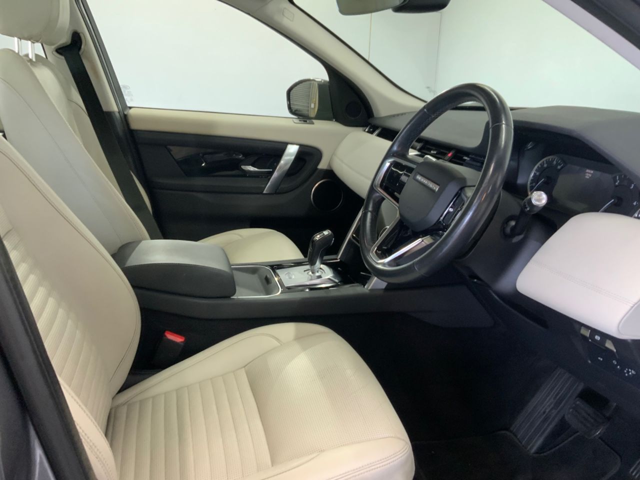 2020 LAND ROVER DISCOVERY SPORT 2.0 D165 MHEV S SUV 5dr Diesel Auto 4WD Euro 6 (s/s) (163 ps) - vehicle photo 20 for sale on PureCar