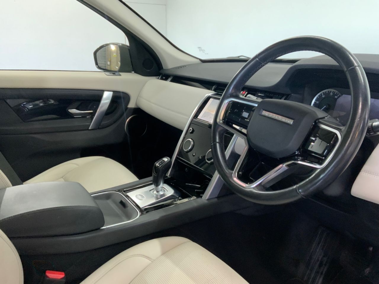 2020 LAND ROVER DISCOVERY SPORT 2.0 D165 MHEV S SUV 5dr Diesel Auto 4WD Euro 6 (s/s) (163 ps) - vehicle photo 24 for sale on PureCar
