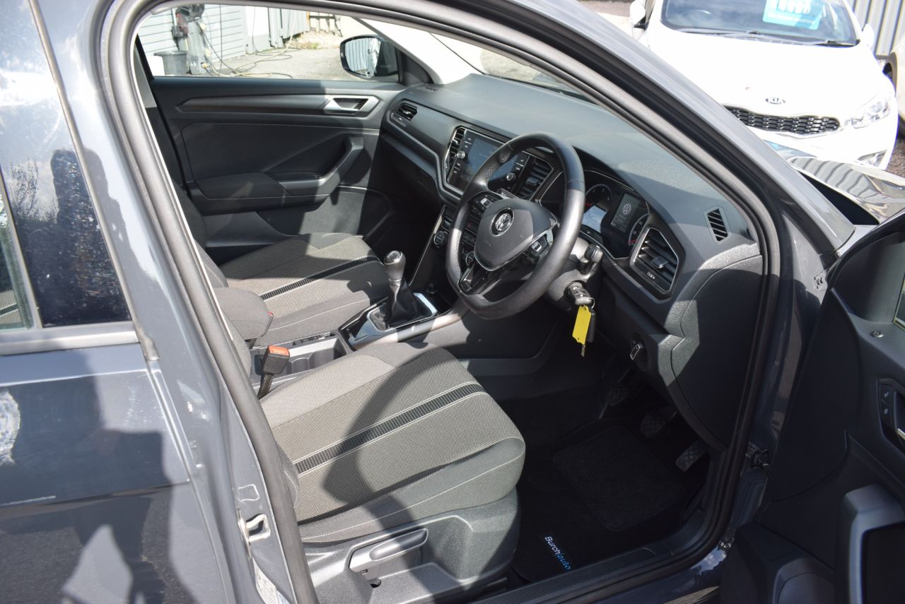 2020 VOLKSWAGEN T-ROC 1.6 TDI SE SUV 5dr Diesel Manual Euro 6 (s/s) (115 ps) 2 Owners - vehicle photo 13 for sale on PureCar