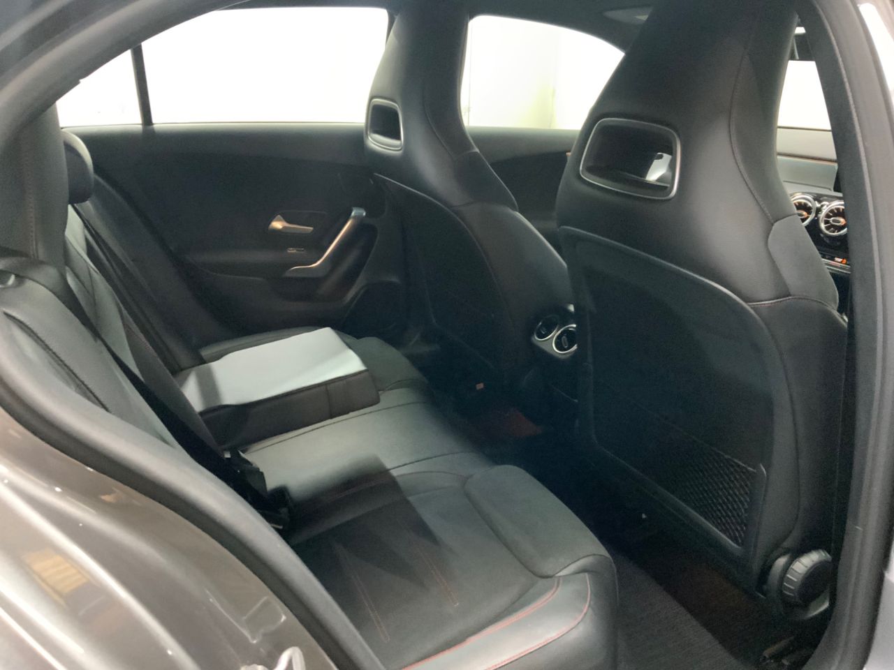 2018 MERCEDES A CLASS 1.3 A200 AMG Line (Premium) Hatchback 5dr Petrol 7G-DCT Euro 6 (s/s) (163 p - vehicle photo 11 for sale on PureCar