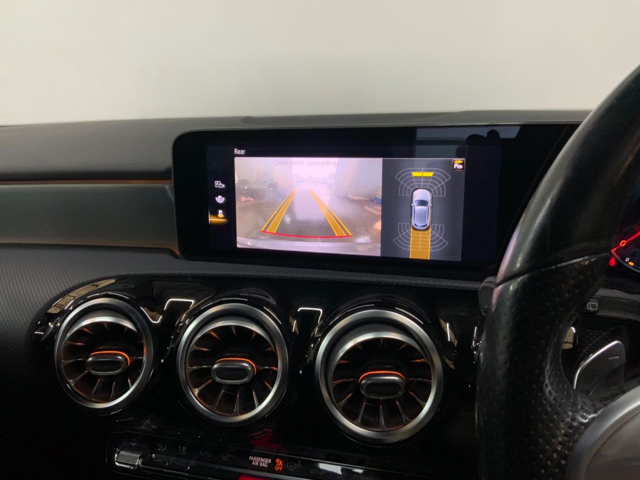 2018 MERCEDES A CLASS 1.3 A200 AMG Line (Premium) Hatchback 5dr Petrol 7G-DCT Euro 6 (s/s) (163 p - vehicle photo 22 for sale on PureCar