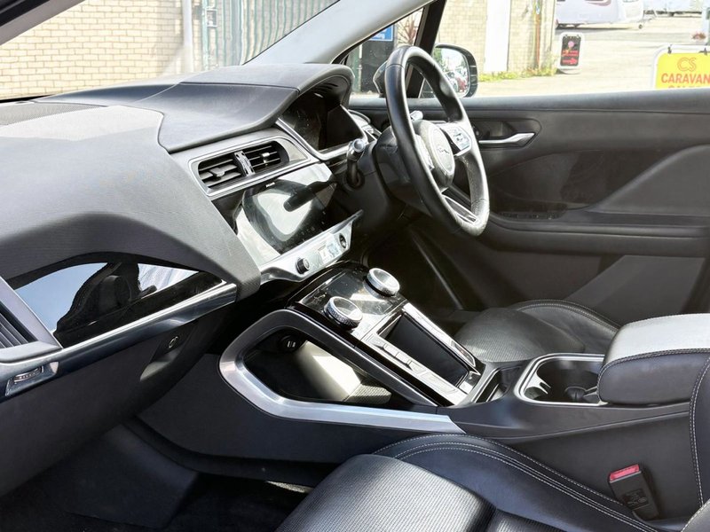 2019 Jaguar I-Pace in black — photo 16 of 22