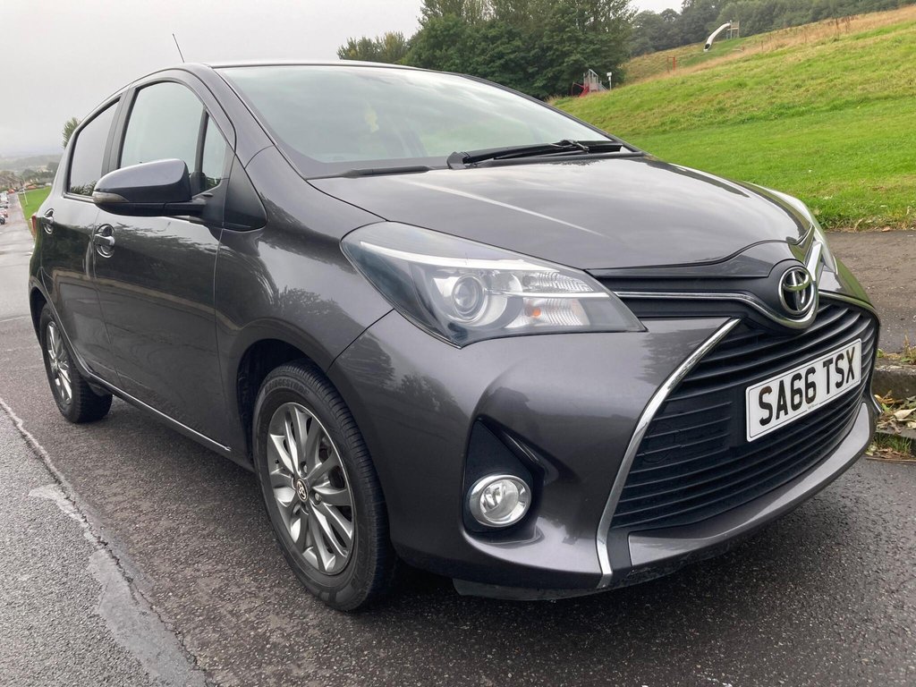 2016 Toyota YARIS