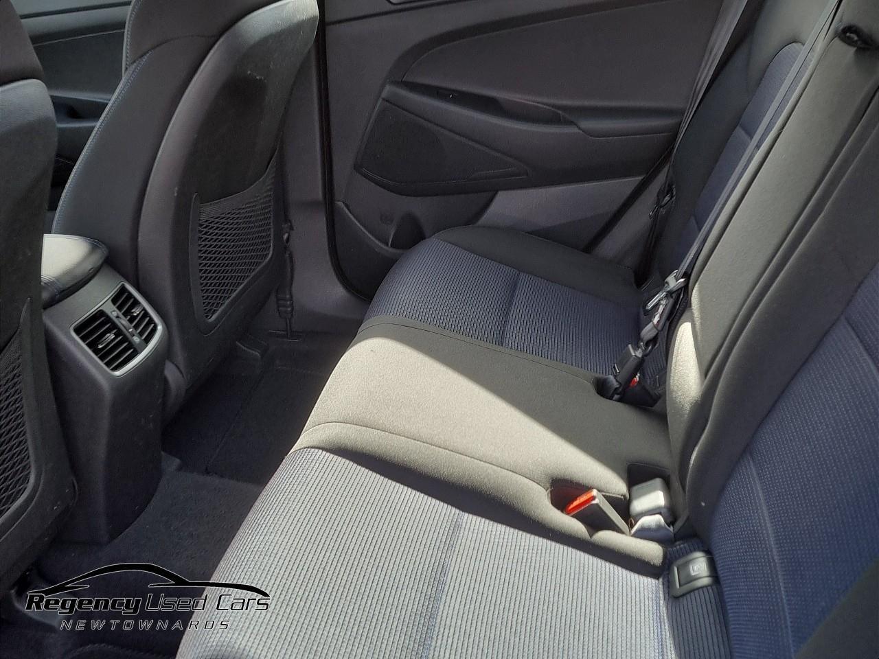 2017 HYUNDAI TUCSON 1.6 GDi Blue Drive SE Nav Euro 6 (s/s) 5dr - vehicle photo 19 for sale on PureCar