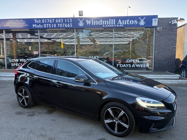 2018 Volvo V40