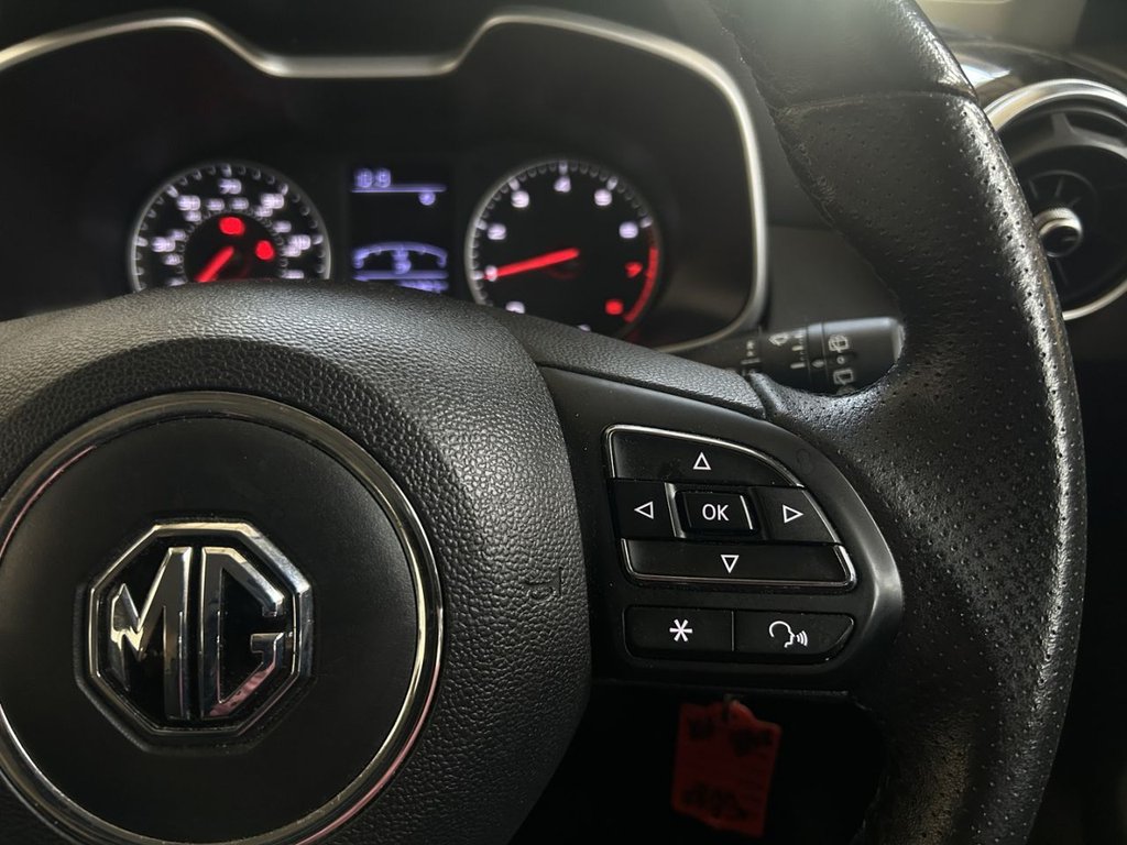 2018 MG MG ZS — image 12