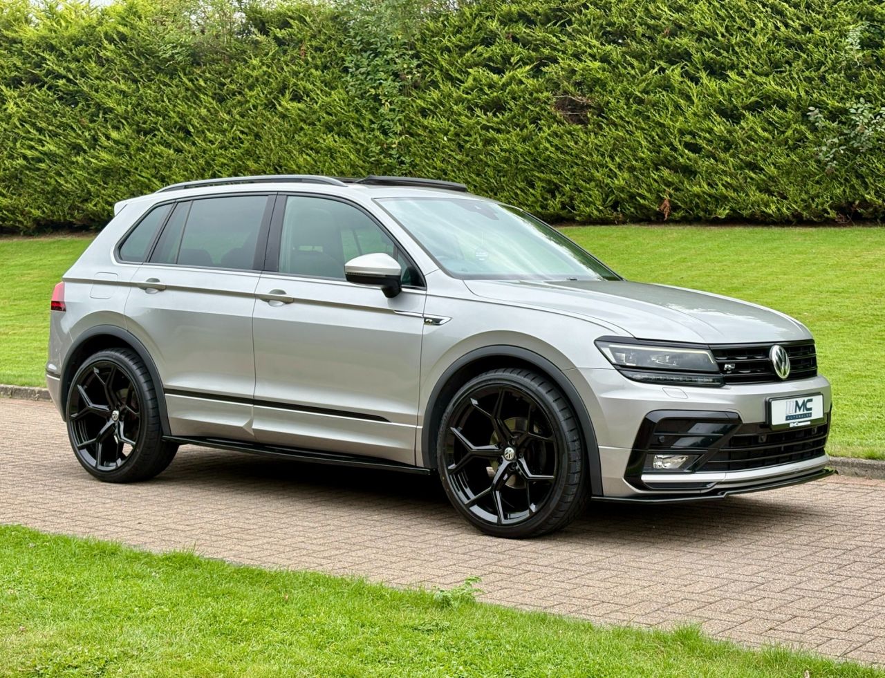 2018 VOLKSWAGEN TIGUAN 2.0 TDI R-Line SUV 5dr Diesel DSG Euro 6 (s/s) (150 ps) - vehicle photo 5 for sale on PureCar