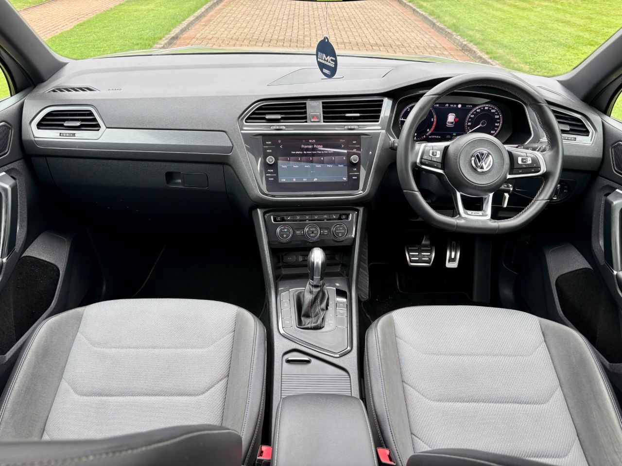 2018 VOLKSWAGEN TIGUAN 2.0 TDI R-Line SUV 5dr Diesel DSG Euro 6 (s/s) (150 ps) - vehicle photo 13 for sale on PureCar