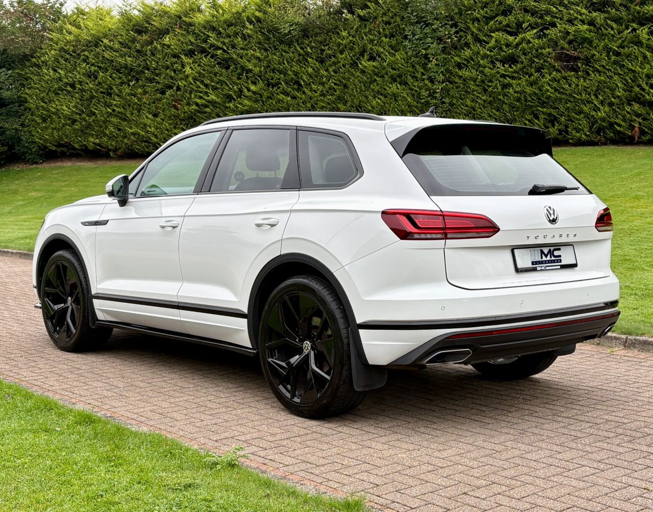 2019 VOLKSWAGEN TOUAREG 3.0 TDI V6 SEL SUV 5dr Diesel Tiptronic 4Motion Euro 6 (s/s) (231 ps) - vehicle photo 4 for sale on PureCar