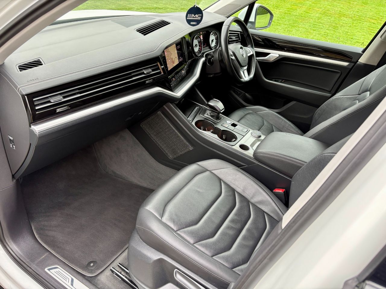 2019 VOLKSWAGEN TOUAREG 3.0 TDI V6 SEL SUV 5dr Diesel Tiptronic 4Motion Euro 6 (s/s) (231 ps) - vehicle photo 11 for sale on PureCar