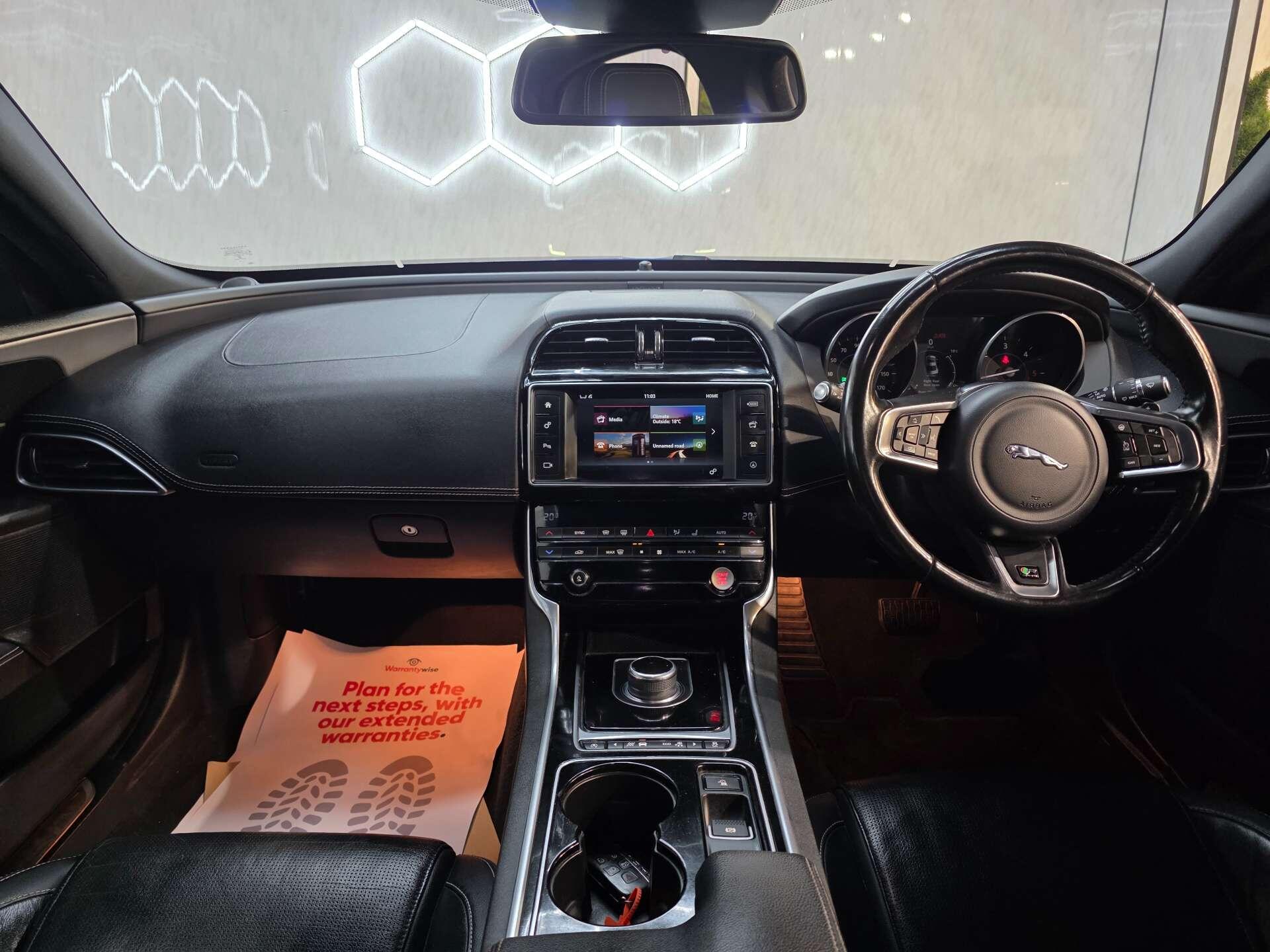 2016 66 JAGUAR XE