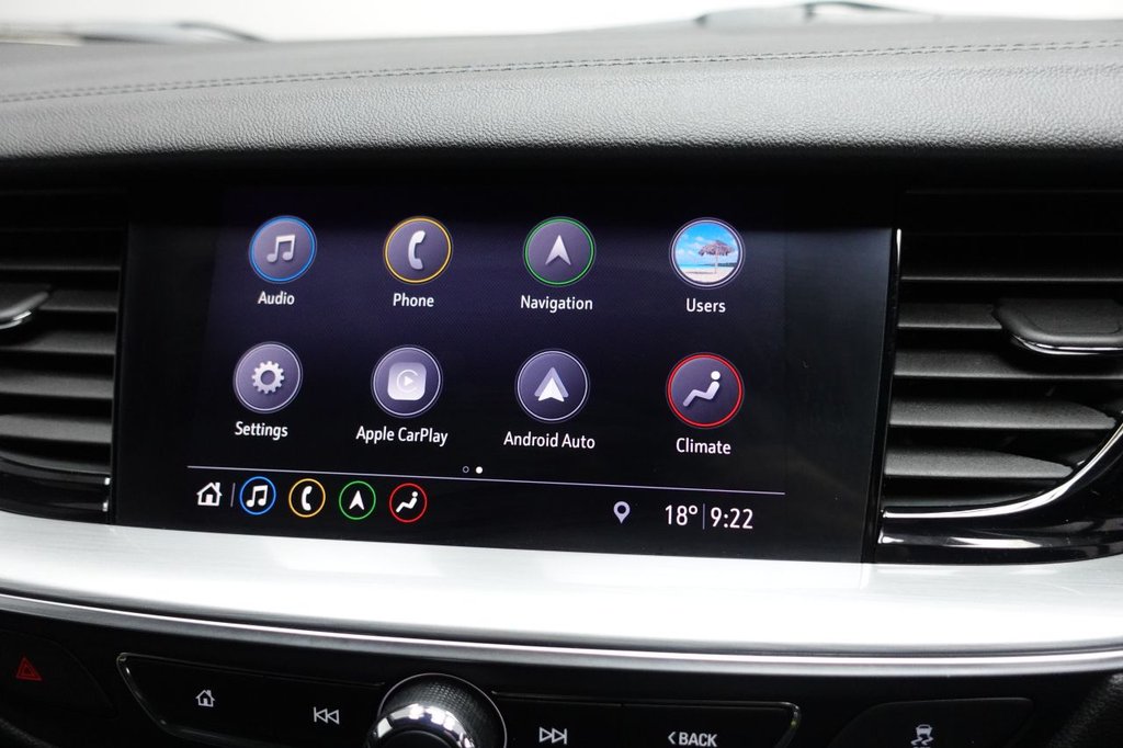2021 Vauxhall Insignia — image 18