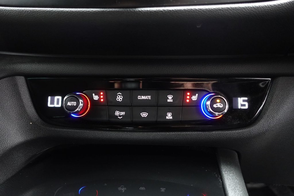 2021 Vauxhall Insignia — image 25