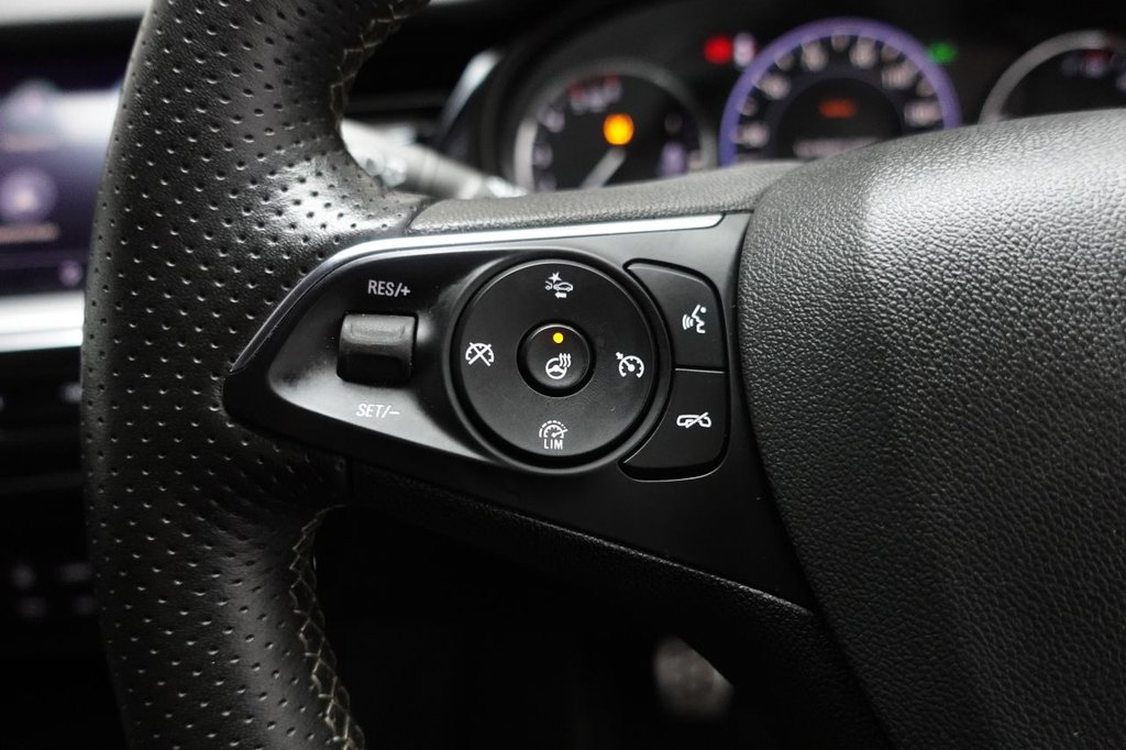2021 Vauxhall Insignia — image 20