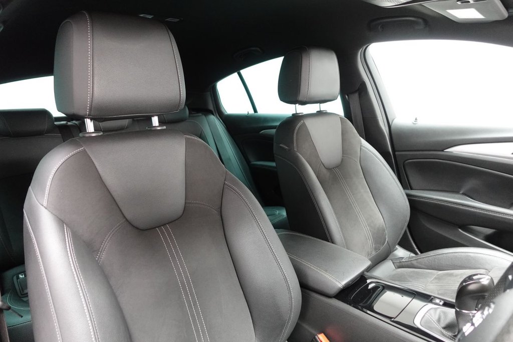 2021 Vauxhall Insignia — image 3