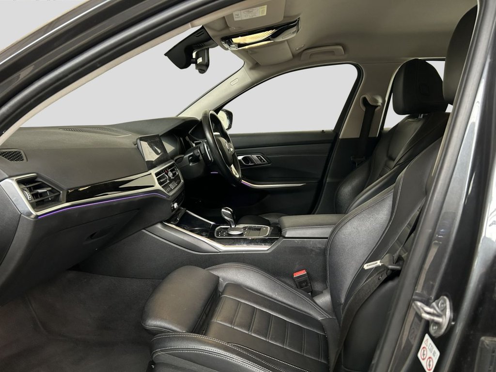 2021 BMW 3 Series — image 9