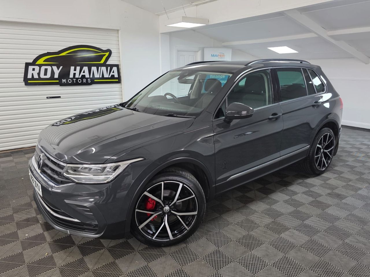 2021 VOLKSWAGEN TIGUAN 1.5 TSI Life SUV 5dr Petrol DSG Euro 6 (s/s) (150 ps) 7-Speed DSG automatic - vehicle photo 2 for sale on PureCar