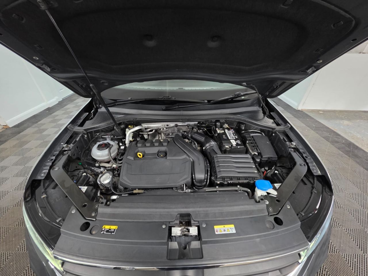 2021 VOLKSWAGEN TIGUAN 1.5 TSI Life SUV 5dr Petrol DSG Euro 6 (s/s) (150 ps) 7-Speed DSG automatic - vehicle photo 26 for sale on PureCar