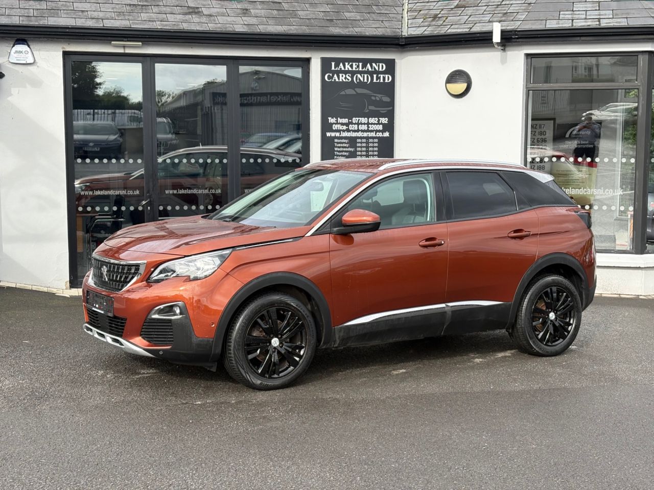 2020 PEUGEOT 1.5 BlueHDi Allure SUV 5dr Diesel Manual Euro 6 (s/s) (130 ps) - vehicle photo 2 for sale on PureCar