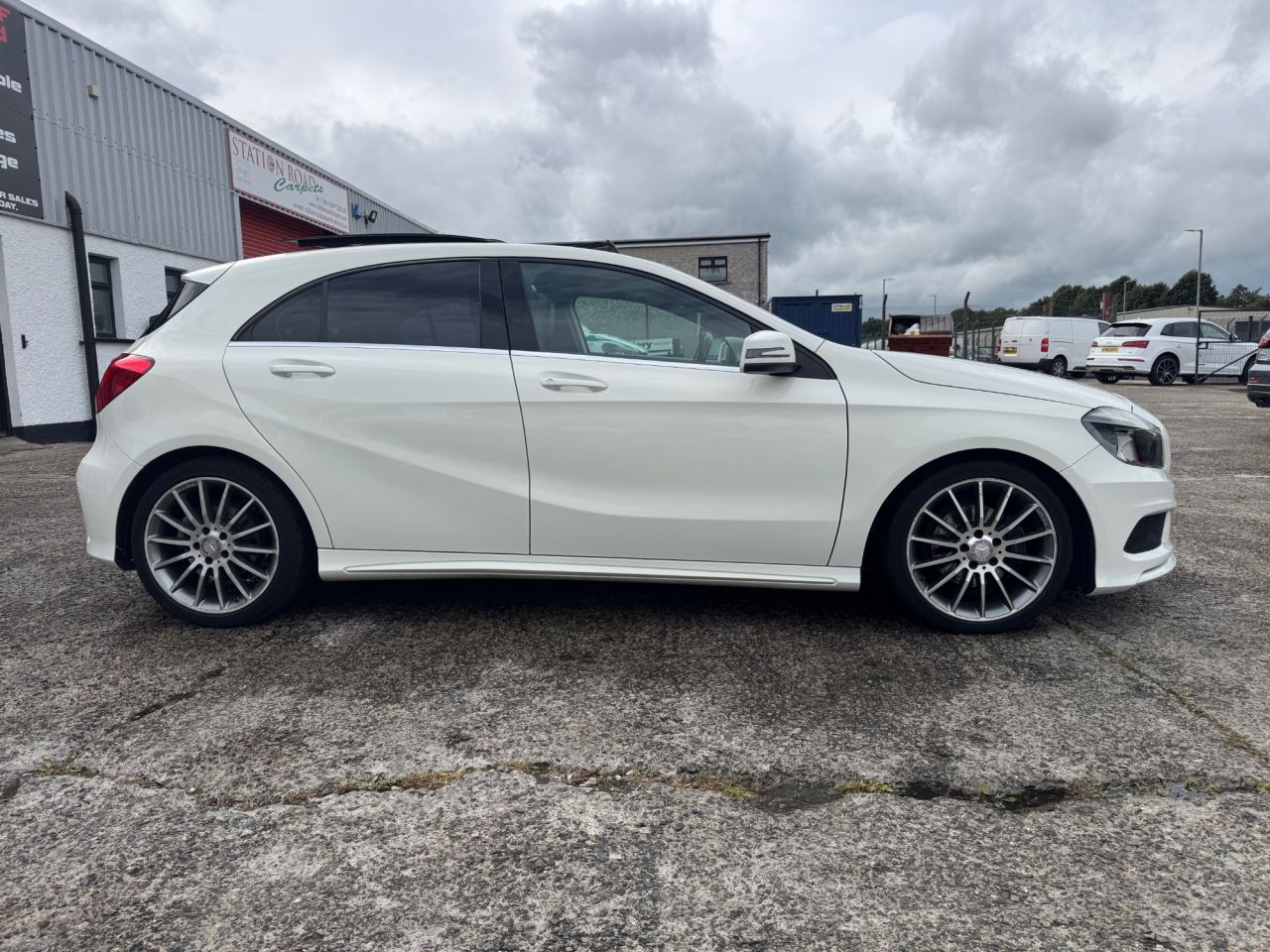 2015 MERCEDES A CLASS 1.5 A180 CDI AMG Sport Hatchback 5dr Diesel Manual Euro 6 (s/s) (109 ps) - vehicle photo 6 for sale on PureCar