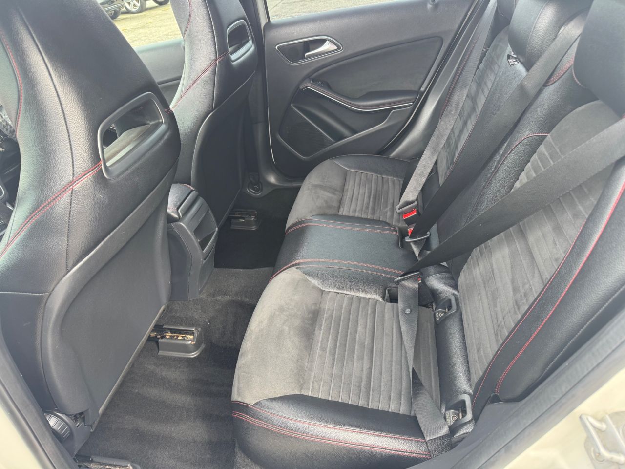 2015 MERCEDES A CLASS 1.5 A180 CDI AMG Sport Hatchback 5dr Diesel Manual Euro 6 (s/s) (109 ps) - vehicle photo 17 for sale on PureCar