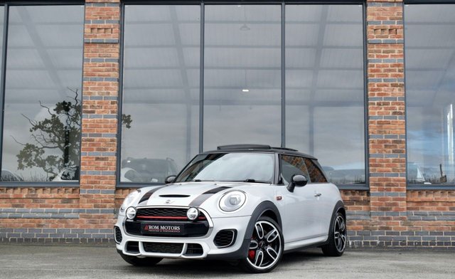 2017 MINI Hatch
