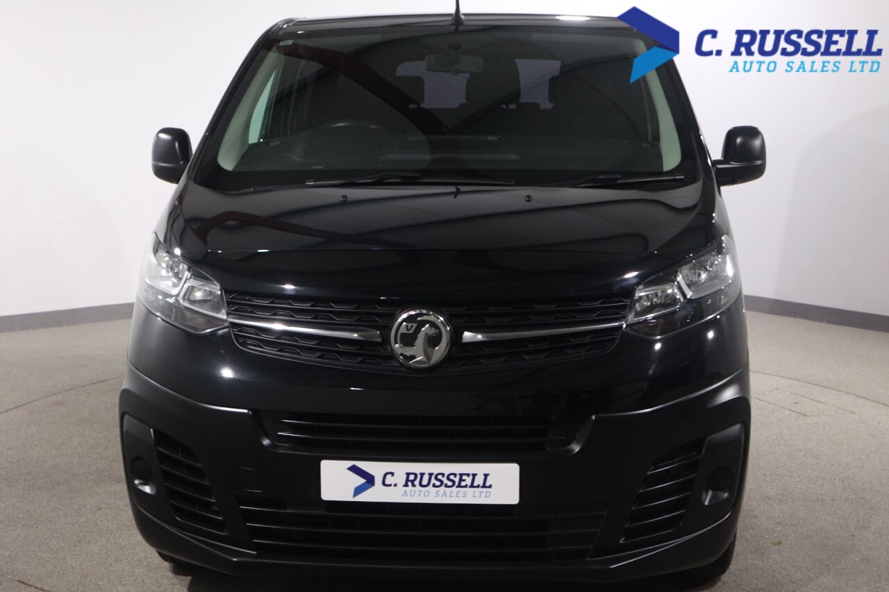 2021 VAUXHALL VIVARO LIFE 1.5 Turbo D Edition M MPV 5dr Diesel Manual SWB Euro 6 (s/s) (9 Seat) (120 - vehicle photo 4 for sale on PureCar