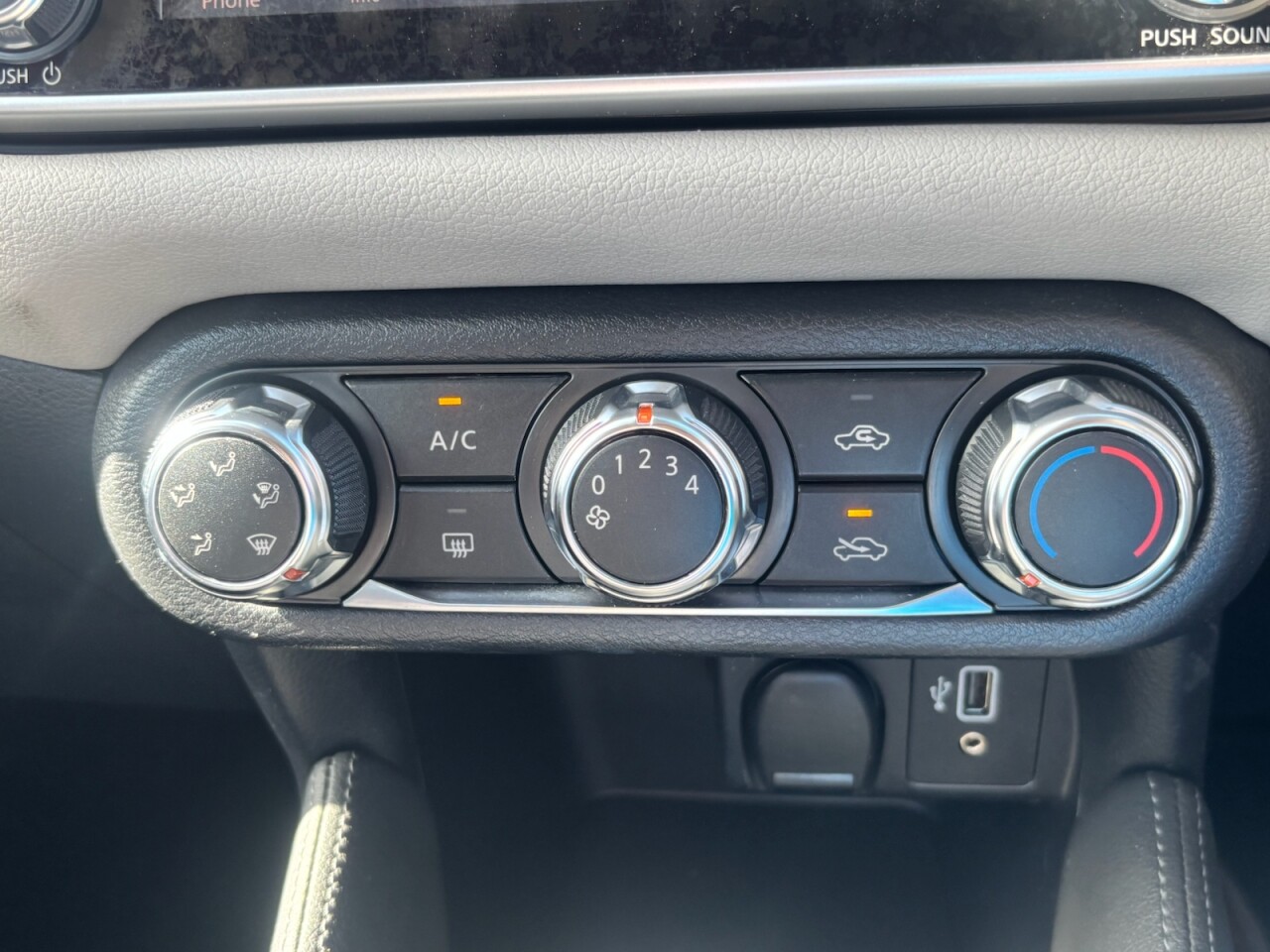 2020 NISSAN MICRA 1.0 IG-T n-tec Hatchback 5dr Petrol XTRON Euro 6 (s/s) (100 ps) - vehicle photo 18 for sale on PureCar