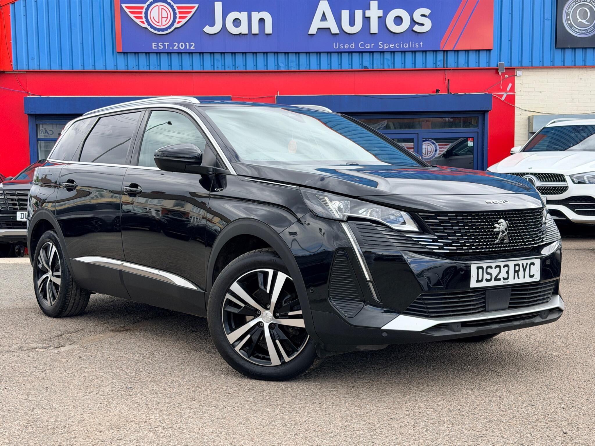 2023 Peugeot 5008