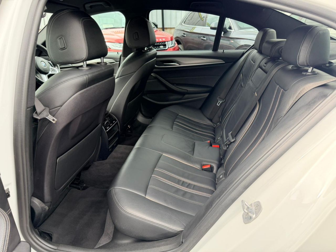 2017 BMW 5 SERIES 2.0 520d M Sport Saloon 4dr Diesel Auto Euro 6 (s/s) (190 ps) - vehicle photo 12 for sale on PureCar