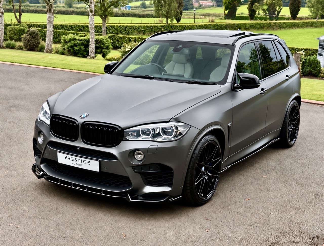 2017 BMW X5 M 4.4 BiTurbo V8 SUV 5dr Petrol Auto xDrive Euro 6 (s/s) (575 bhp) FROZEN GRE - vehicle photo 2 for sale on PureCar