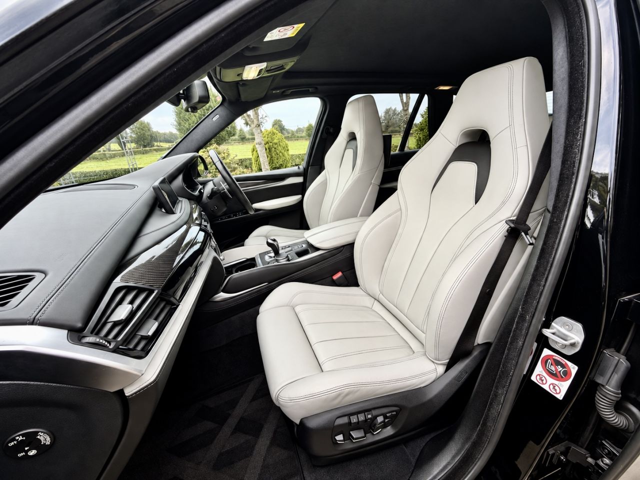2017 BMW X5 M 4.4 BiTurbo V8 SUV 5dr Petrol Auto xDrive Euro 6 (s/s) (575 bhp) FROZEN GRE - vehicle photo 11 for sale on PureCar