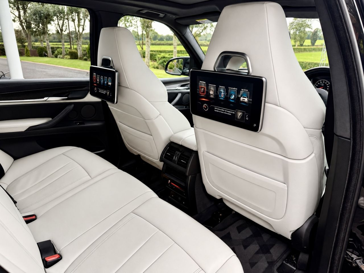 2017 BMW X5 M 4.4 BiTurbo V8 SUV 5dr Petrol Auto xDrive Euro 6 (s/s) (575 bhp) FROZEN GRE - vehicle photo 12 for sale on PureCar