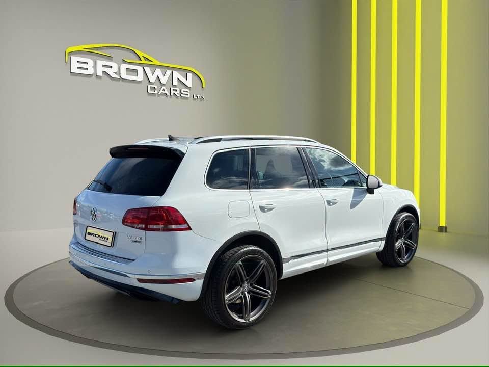 2016 VOLKSWAGEN TOUAREG 3.0 TDI V6 BlueMotion Tech R-Line SUV 5dr Diesel Tiptronic 4WD Euro 6 (s/s) - vehicle photo 5 for sale on PureCar