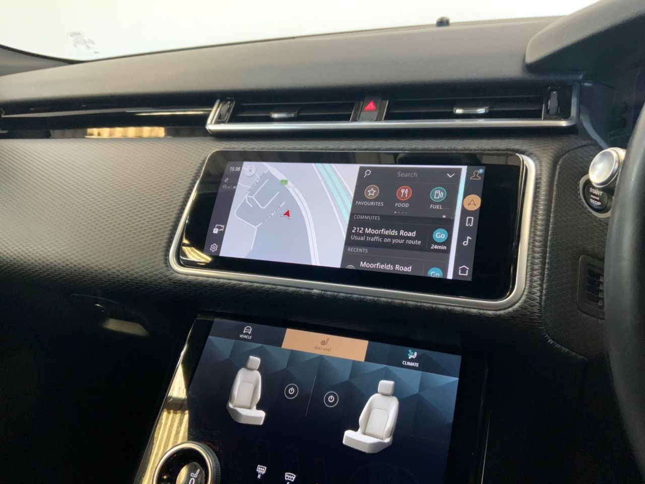 2021 LAND ROVER RANGE ROVER VELAR 2.0 D200 MHEV R-Dynamic SE SUV 5dr Diesel Auto 4WD Euro 6 (s/s) (204 ps) - vehicle photo 27 for sale on PureCar