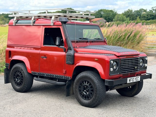2010 Land Rover Defender 90