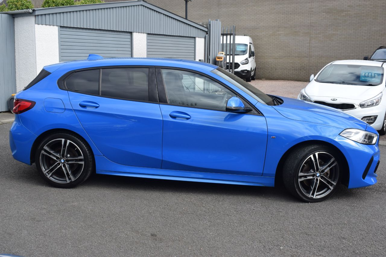 2020 BMW 1 SERIES 1.5 118i M Sport Hatchback 5dr Petrol Manual Euro 6 (s/s) (140 ps) Heated S - vehicle photo 4 for sale on PureCar