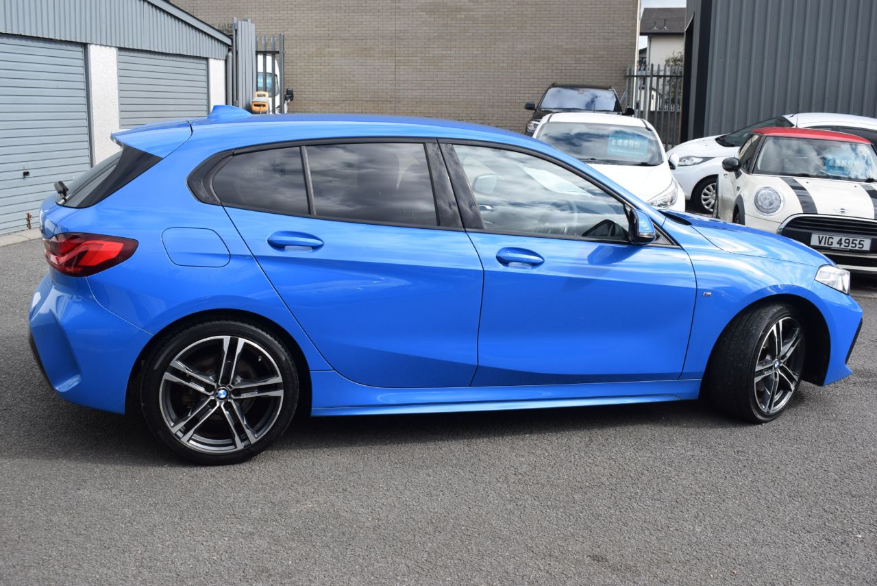 2020 BMW 1 SERIES 1.5 118i M Sport Hatchback 5dr Petrol Manual Euro 6 (s/s) (140 ps) Heated S - vehicle photo 5 for sale on PureCar