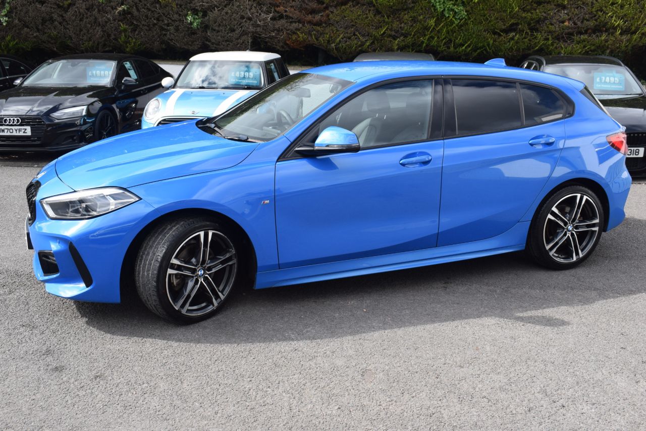 2020 BMW 1 SERIES 1.5 118i M Sport Hatchback 5dr Petrol Manual Euro 6 (s/s) (140 ps) Heated S - vehicle photo 12 for sale on PureCar