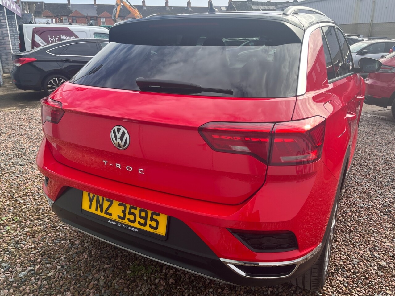 2019 VOLKSWAGEN T-ROC 1.5 TSI GPF EVO Design SUV 5dr Petrol Manual Euro 6 (s/s) (150 ps) - vehicle photo 4 for sale on PureCar