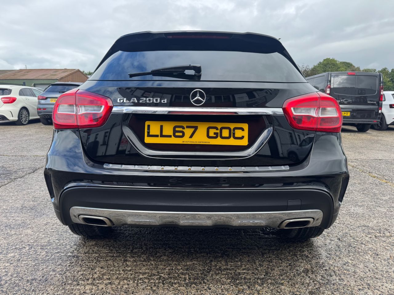 2017 MERCEDES GLA 2.1 GLA200d AMG Line SUV 5dr Diesel 7G-DCT Euro 6 (s/s) (136 ps) - vehicle photo 8 for sale on PureCar