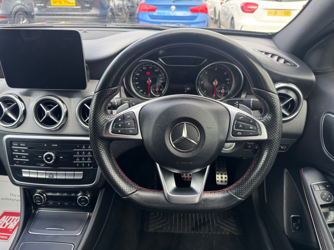 2017 MERCEDES GLA 2.1 GLA200d AMG Line SUV 5dr Diesel 7G-DCT Euro 6 (s/s) (136 ps) - vehicle photo 12 for sale on PureCar