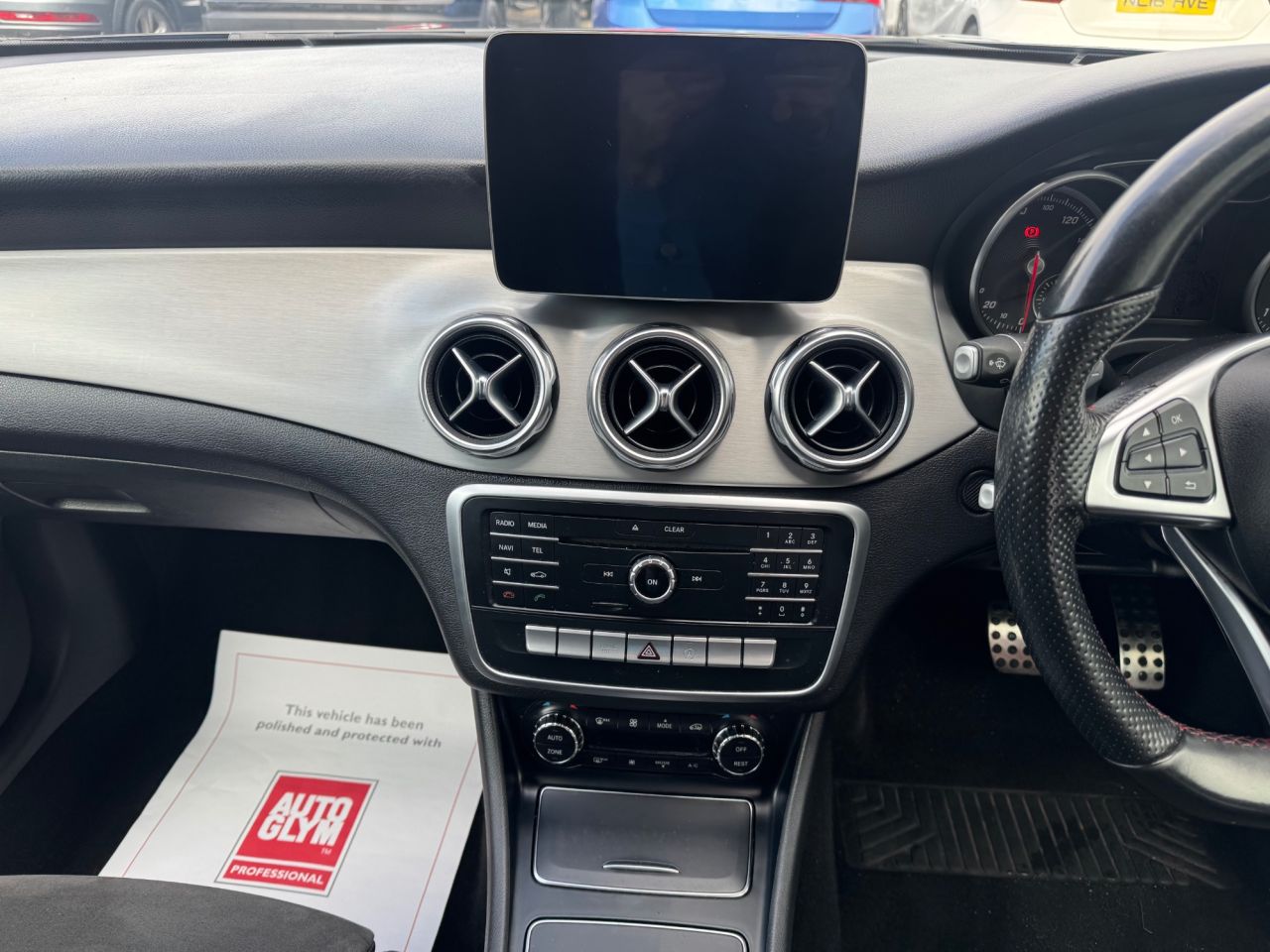 2017 MERCEDES GLA 2.1 GLA200d AMG Line SUV 5dr Diesel 7G-DCT Euro 6 (s/s) (136 ps) - vehicle photo 13 for sale on PureCar