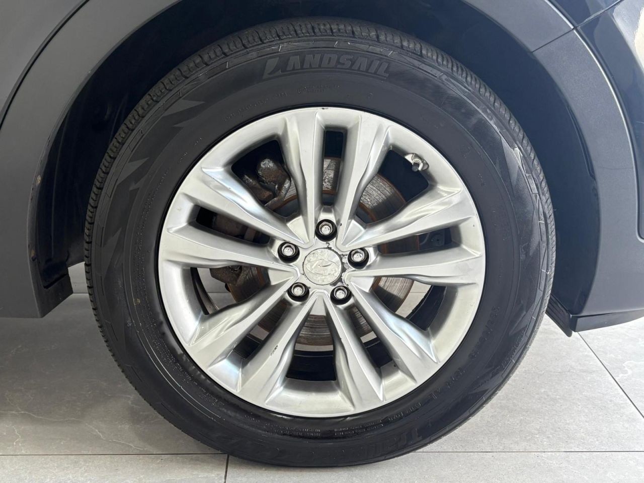 2017 HYUNDAI SANTA FE 2.2 CRDi Blue Drive Premium SUV 5dr Diesel Manual 4WD Euro 6 (s/s) (7 Seat) - vehicle photo 17 for sale on PureCar