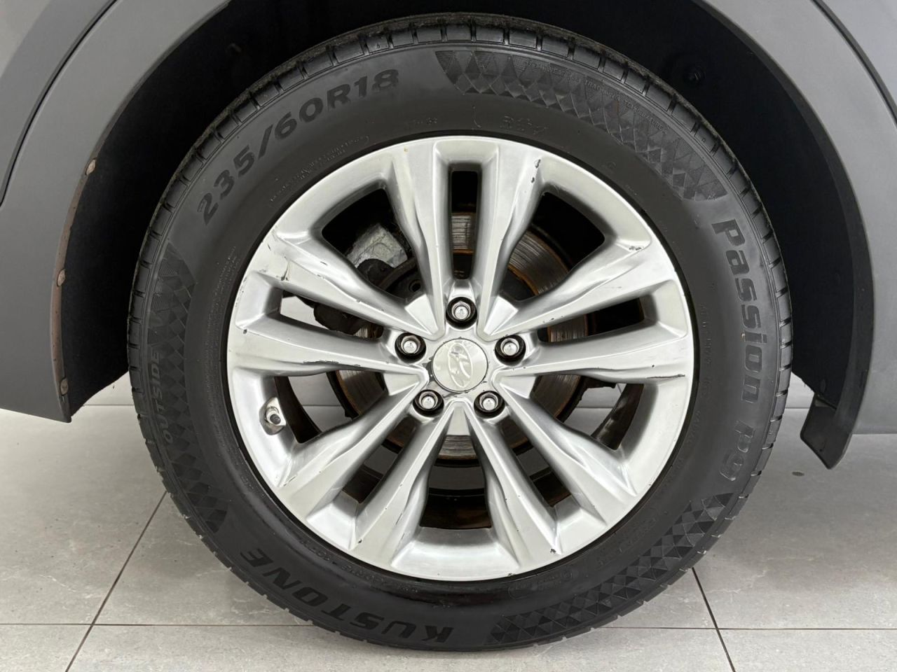 2017 HYUNDAI SANTA FE 2.2 CRDi Blue Drive Premium SUV 5dr Diesel Manual 4WD Euro 6 (s/s) (7 Seat) - vehicle photo 19 for sale on PureCar