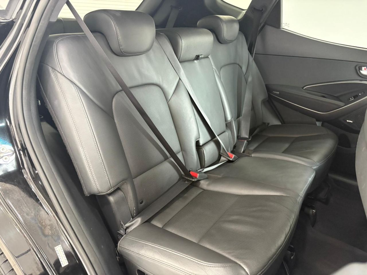 2017 HYUNDAI SANTA FE 2.2 CRDi Blue Drive Premium SUV 5dr Diesel Manual 4WD Euro 6 (s/s) (7 Seat) - vehicle photo 45 for sale on PureCar