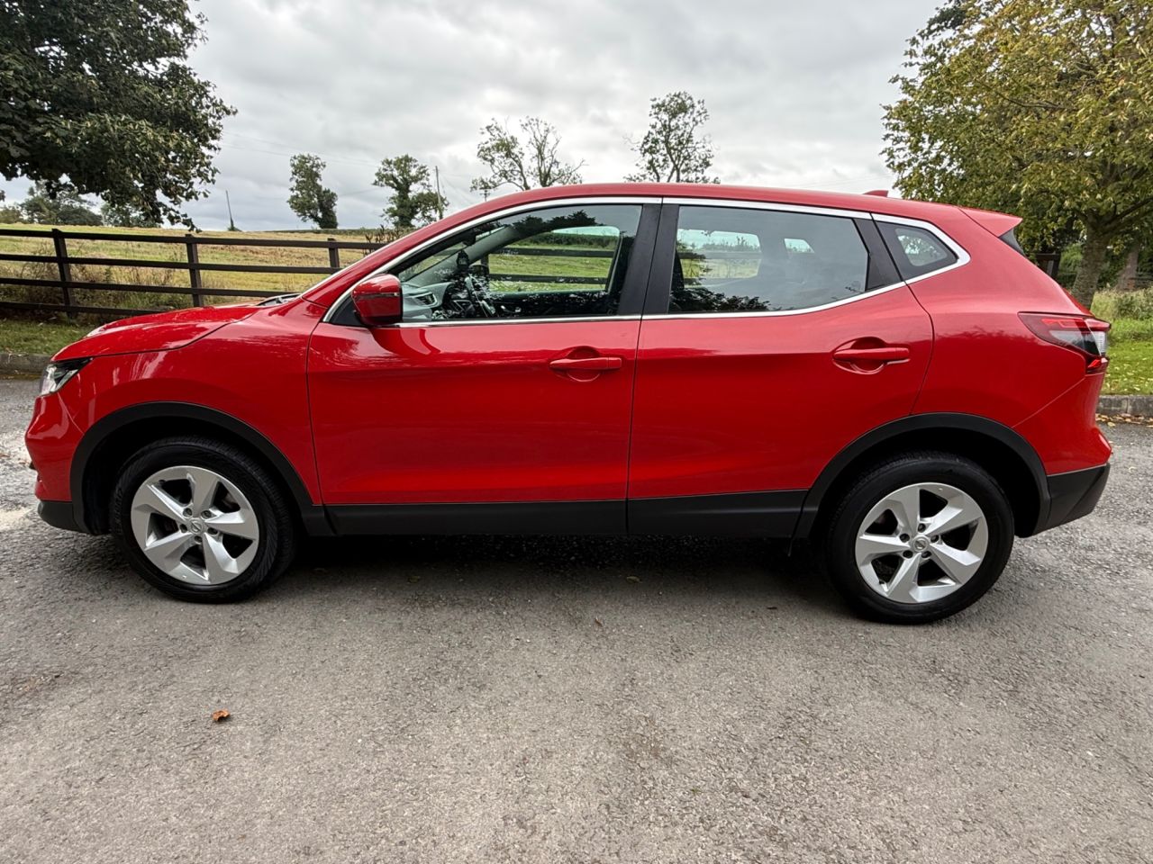 2019 NISSAN QASHQAI 1.3 DIG-T Acenta Premium SUV 5dr Petrol Manual Euro 6 (s/s) (160 ps) - vehicle photo 16 for sale on PureCar