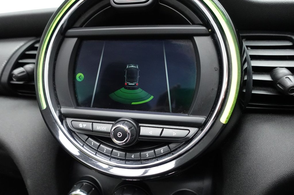 2019 MINI Convertible — image 19